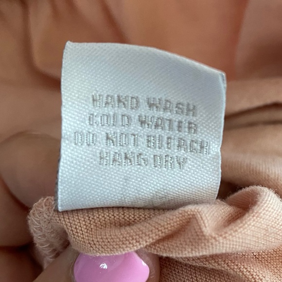 Women’s Light Peach Beaded Embellished Short Sleeve Top Size Medium - Picture 6 of 7